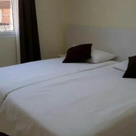 Monte Carrera Apartment *